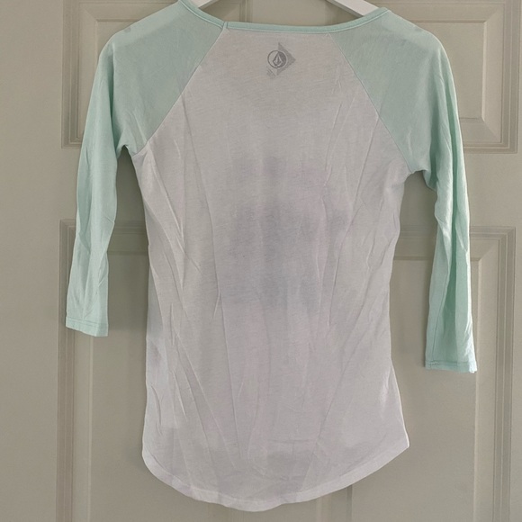 Volcom top - Picture 3 of 3